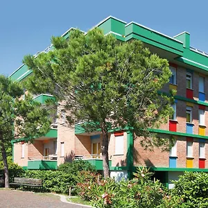  Apartment Tritone