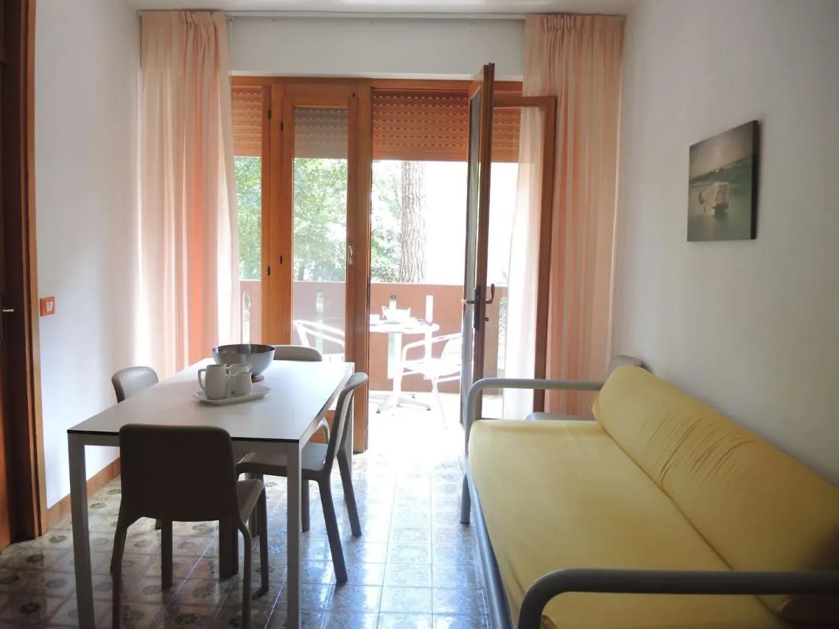 Nice Flat With Terrace In A Great Spot - Beahost Bibione 0*,