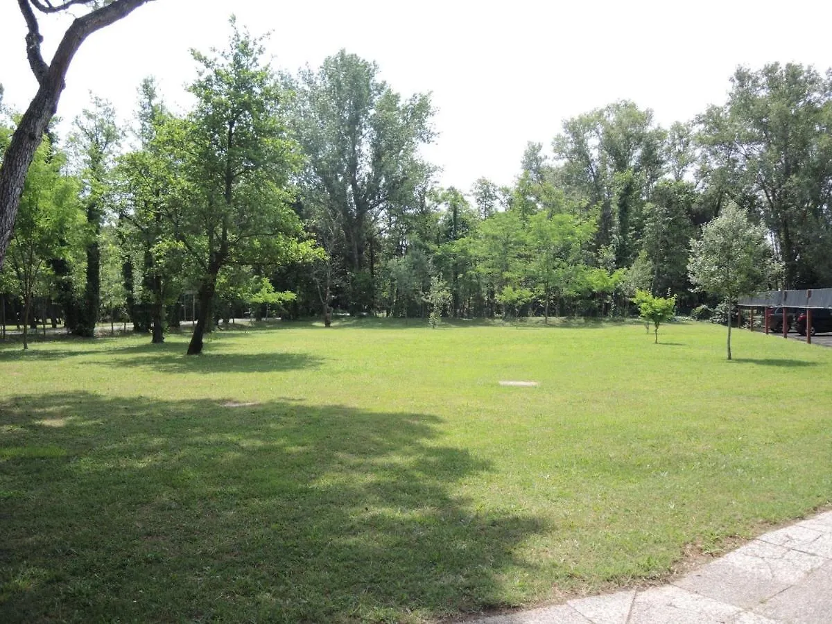 Nice Flat With Terrace In A Great Spot - Beahost Bibione Apartment