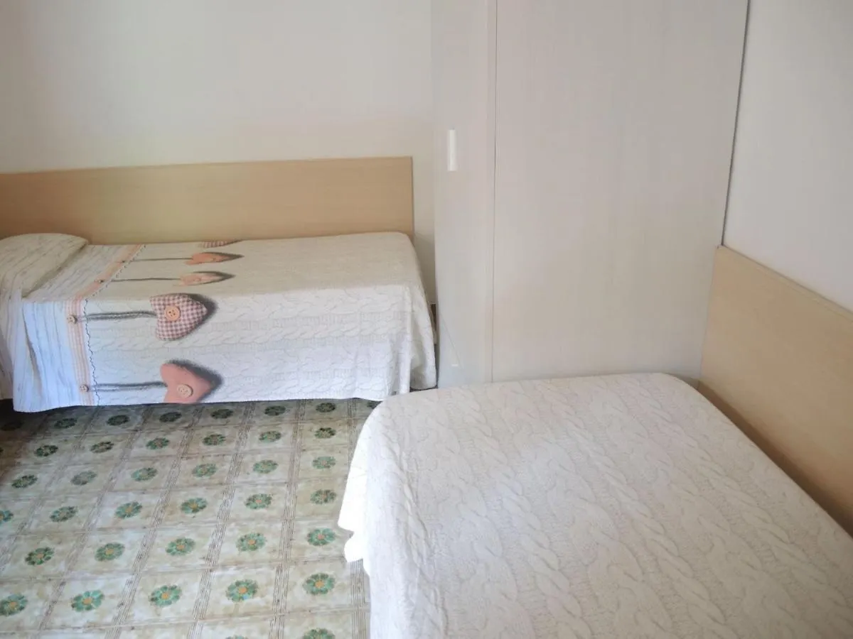 Nice Flat With Terrace In A Great Spot - Beahost Bibione 0*,